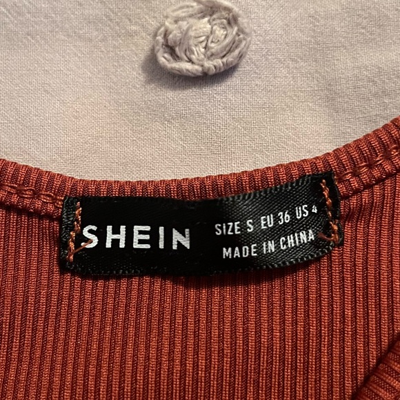 small shein top - Picture 3 of 3